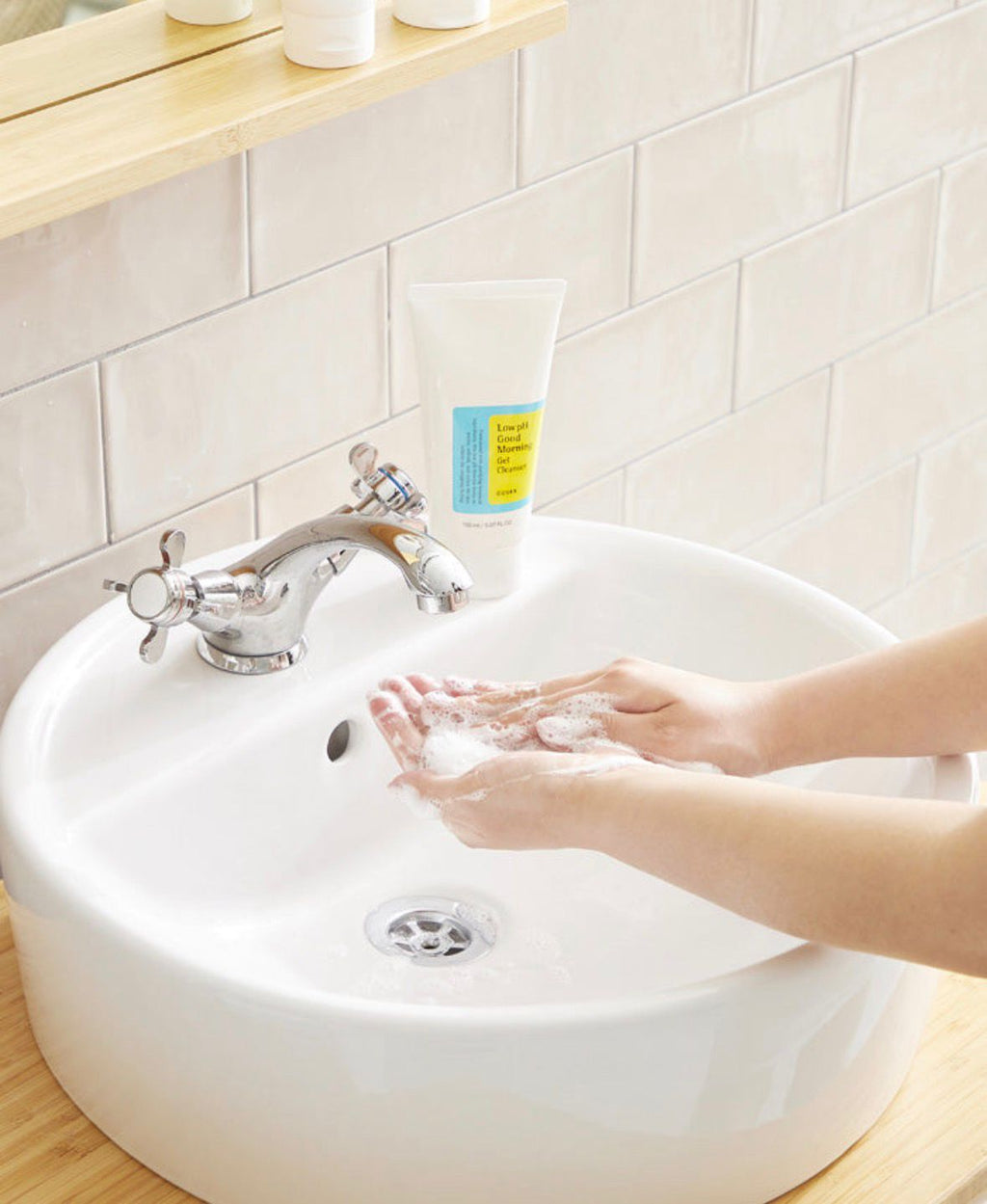 COSRX Low pH Good Morning Gel Cleanser • Limpiador Coreano | ISEORA Chile